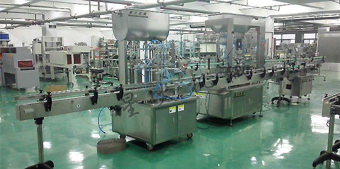 全自動橄欖油灌裝鎖蓋貼標(biāo)生產(chǎn)線